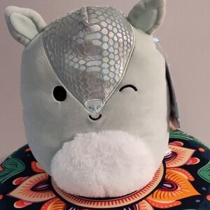 Squishmallows Pale Green and Glitter Winking Plush Arilla